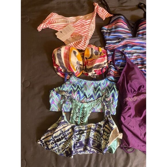 Big Lot womens Size Small Swimsuits Tops NWt Bottom 4/6 Bikini 6 pieces - Picture 3 of 3
